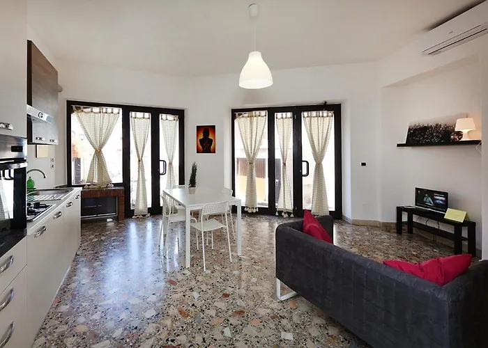 公寓 Casa Pirri 卡斯泰尔莫拉